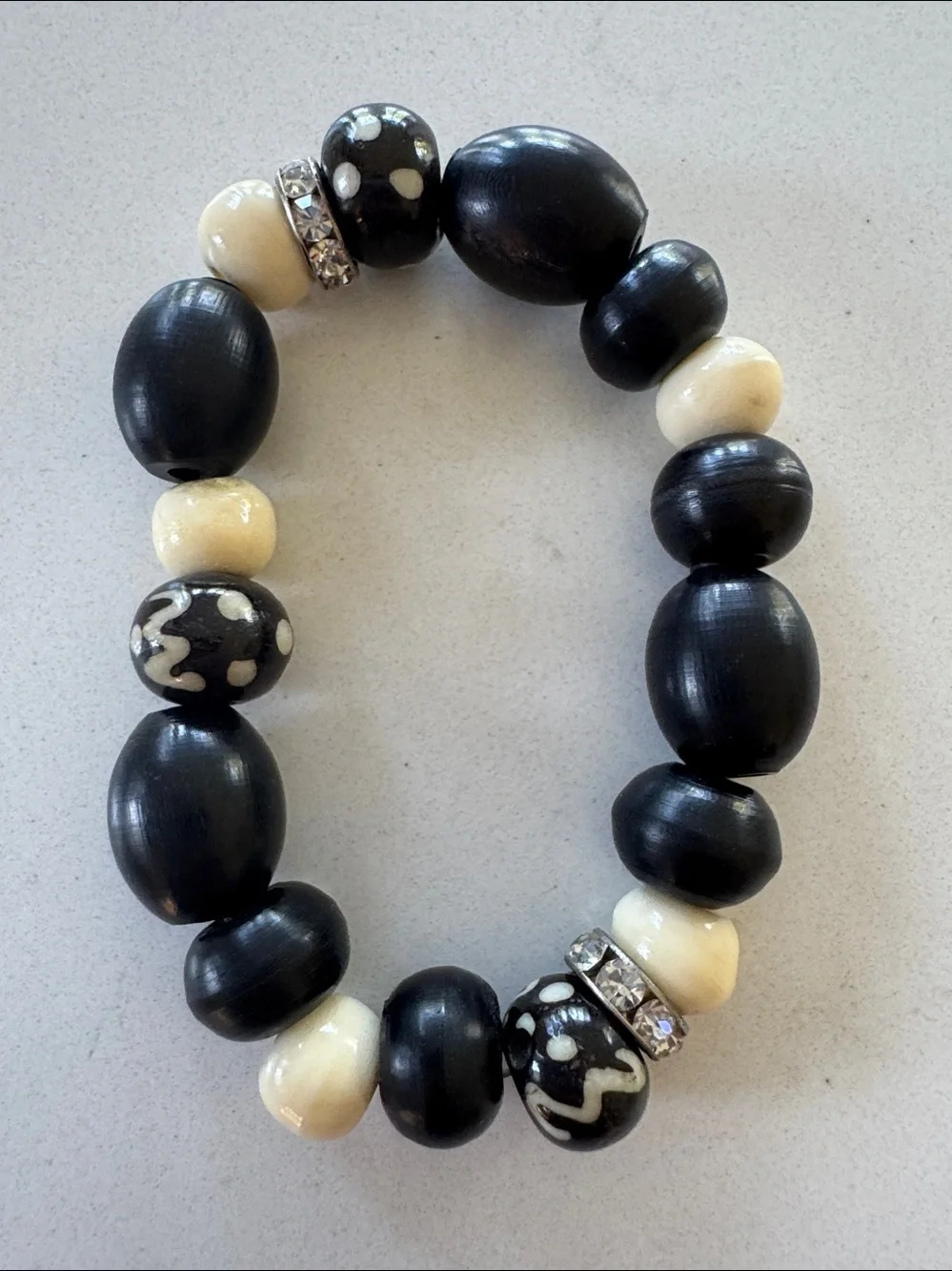 Black and Cream Beaded Stretch Bracelet  NEW!